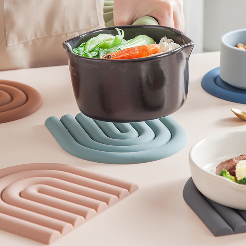 Tapis de Table en Silicone arc - Kitchen Baking Pan Organizer avis et prix
