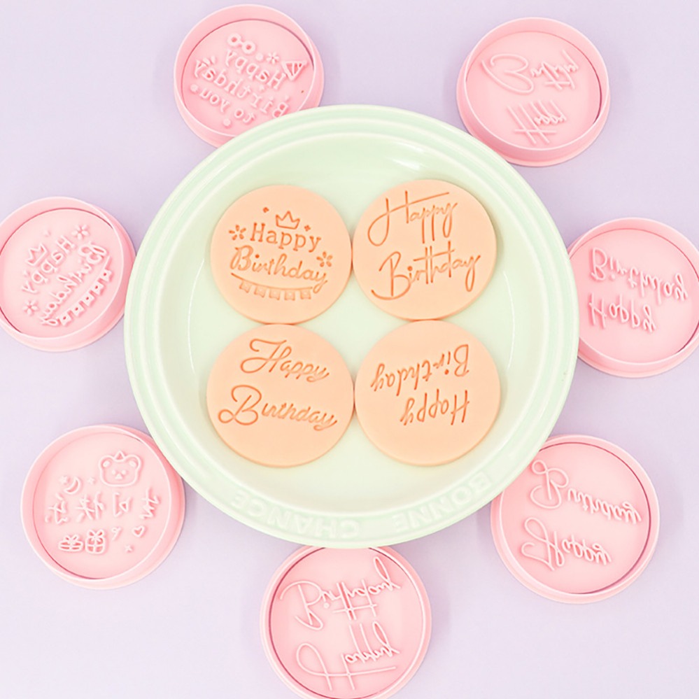 Emporte-pièces Joyeux Annivers - Kitchen Baking Products avis et prix