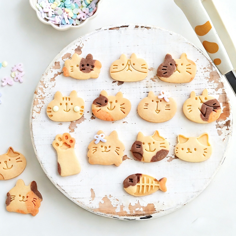 Emporte-pièces et moules à bis - Kitchen Baking Products avis et prix