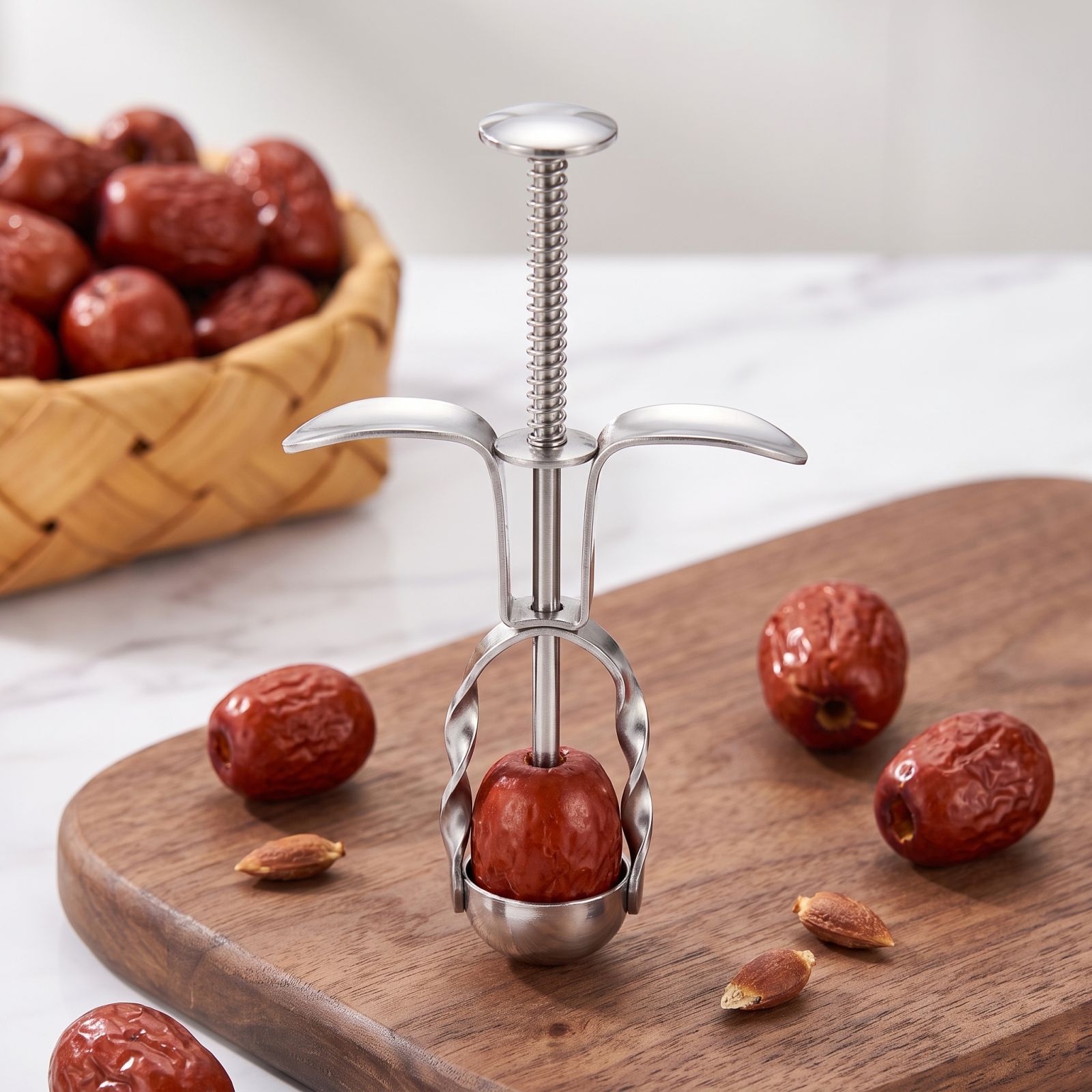 Outil de dénoyautage de dattes - Kitchen Tools In Baking avis et prix